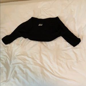 Short sleeve sweater.